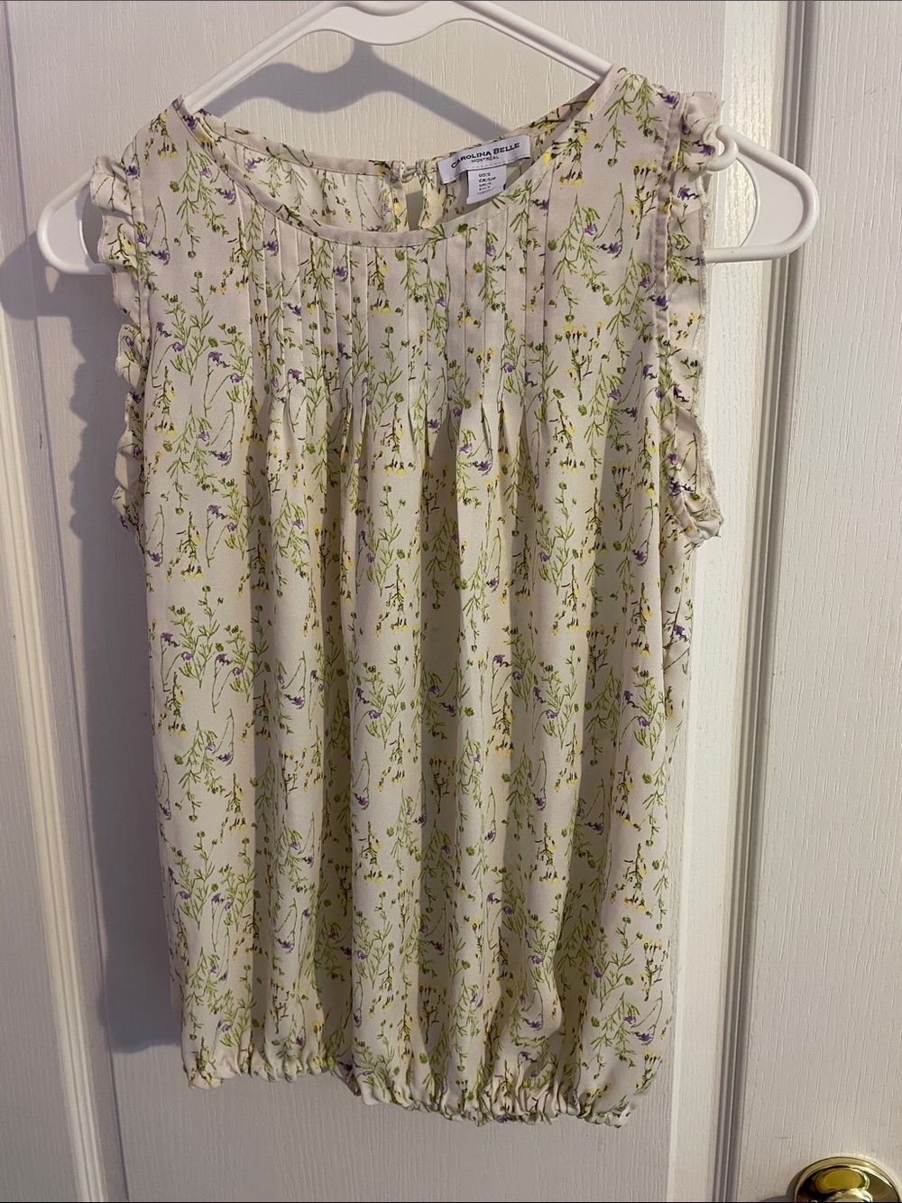Carolina Belle Cream Floral Pintuck Ruffle Sleeve Top - Size Small